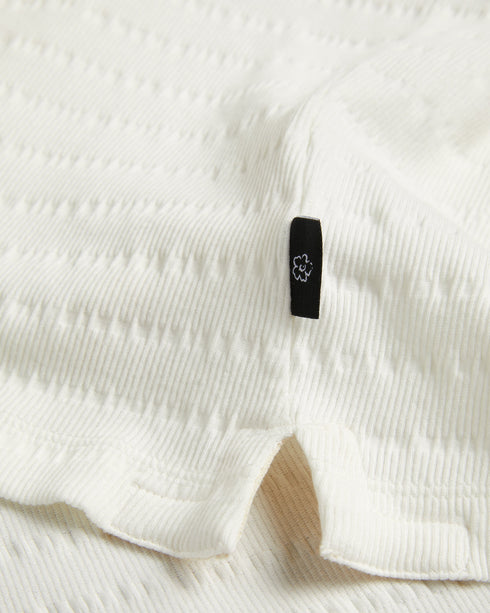 KINGSRD-Tops-It's time to get on top of your game. KINGSRD keeps it simple with a crew neck, cotton blend and short sleeves. A modern upgrade of a classic style, this tee goes with anything. Wear to the office, for a walk in the park or down to the pub. It's as versatile as it is comfortable and effortless. By choosing Ted Baker cotton products, you're supporting our investment in the Better Cotton Initiative's mission. This product is sourced via a system of mass balance and therefore may not contain Bette