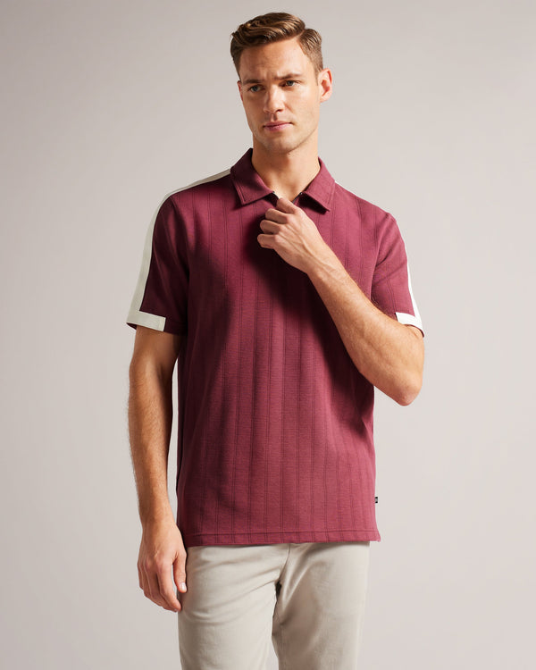 ABLOOM-Tops-The classic polo gets a fresh update with ABLOOM's textured knit, for an elevated casual look you can wear all weekend long. A classic collar, short sleeves and modern zip placket are sure to impress at the office party.The fabric of this product contains 80% organic cotton. Organic cotton has a proven lower environmental impact than conventional cotton, as it reduces water usage, greenhouse gas emissions, and eliminates the use of harmful chemicals in the farming process. Polo shirt Textured kn