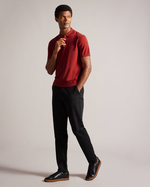 DALDIN-Knitwear-Embrace the effortless sophistication of our DALDIN polo shirt. The classic collar adds a timeless touch to the look, while the zip placket offers a modern twist on traditional design. Polo shirt Rayon Classic collar Zip placket Short sleeves O'Shea is 6'2.5" / 1.89m and wears Dark Orange in a Ted size 3- Ted Baker Romania