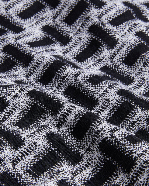 RHIN-Shirts-The RHIN shirt oozes style with its all over T print and textured finish. The relaxed fit and open revere collar bring a more laid back vibe that looks effortlessly cool when paired with classic chinos or shorts. With short sleeves and a linen blend material, it's a comfortable way to dress smarter in the summer months. Short sleeve shirt Textured T print Revere collar Linen blend Button fastenings Relaxed fit Guy is 6'1.5" / 1.87m and wears Black in a Ted size 3- Ted Baker Romania