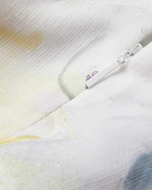 SANGRO-Dresses-Revive your wardrobe with the SANGRO dress. The lilac floral mini dress is perfect for a day out or elegant evening. A-line mini dress Floral print V-neck Buttons Angel Sleeve Peplum waist- Ted Baker Romania