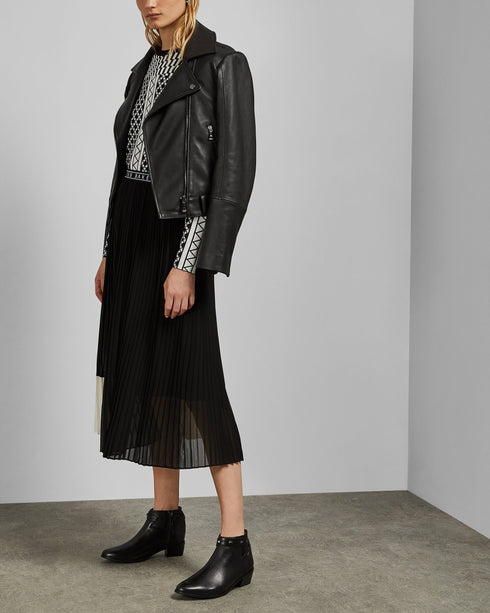 <P>Homada - 40 / Black</P>