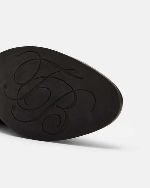 <P>Homada - 40 / Black</P>