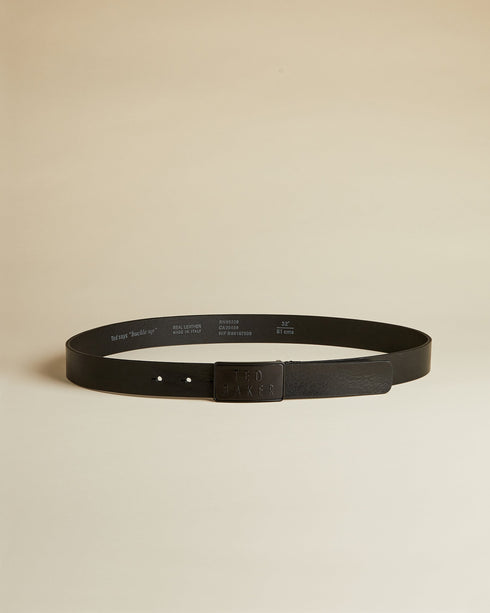 <P Class="Description">Wrap Up Ensembles In Luxury And Get Your Head In The Game With This Stylish Belt. Crafted In Leathe...