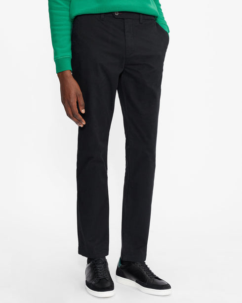 <P>Slim Fit Chinos</P>