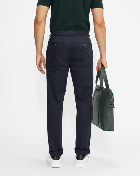 <P>Slim Fit Chinos</P>