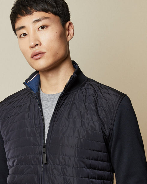 <P>Branded Webbing Neoprene Washbag</P>