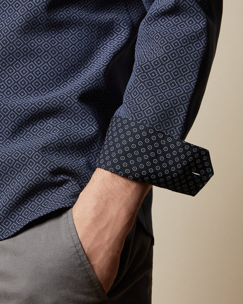 <P>O Print Shirt</P>