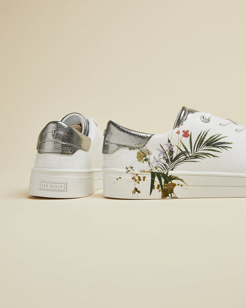 <P Class="Description">Upgrade Your White Trainer Collection To Something A Little Different With Ted?Ôøω?¬®¬´Ôøω?¬®¬´?Ôøω...