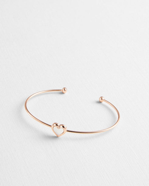 <P>Mother Of Pearl Heart Stud Earring</P>