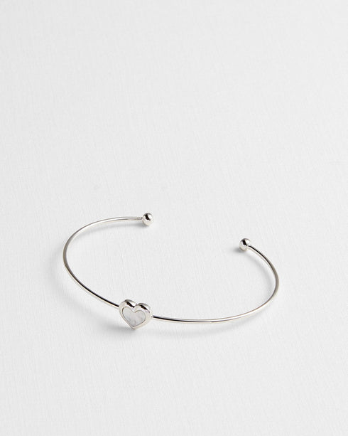 <P>Mother Of Pearl Heart Stud Earring</P>