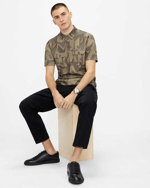 <P><Span Style="Text-Decoration: Underline;" Data-Mce-Style="Text-Decoration: Underline;">Leather Sneaker</Span></P>
<P>‚Ä...