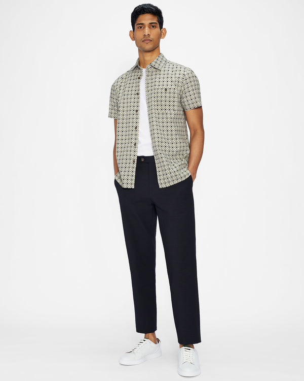 <P>Ss Mid Scale Geo Print Shirt</P>