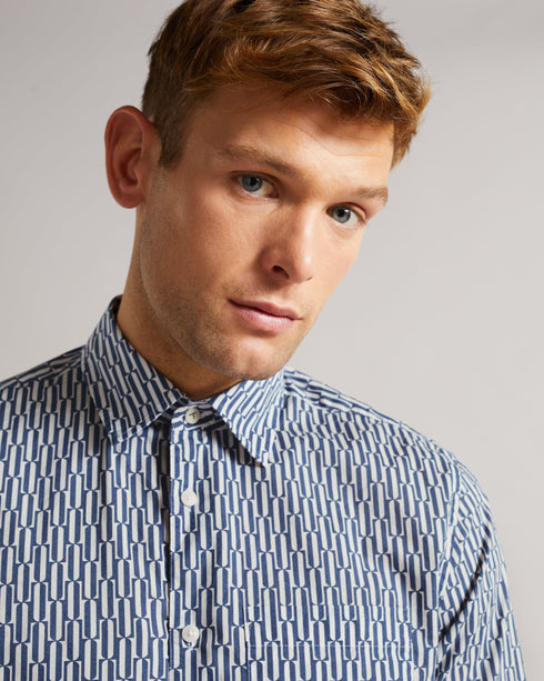 <P>Ls Retro Print Shirt</P>