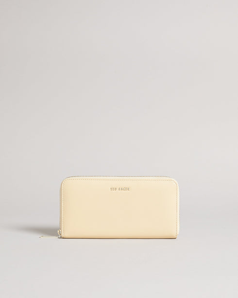 <P><Span Style="Text-Decoration: Underline;">Large Zip Around Purse</Span></P>
<P><Meta Charset="Utf-8"><Span>Is A Bag A B...