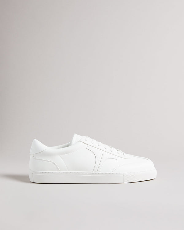 <P>Retro Leather Sneaker</P>