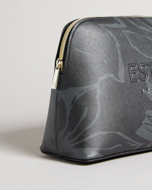 <P><Span Style="Text-Decoration: Underline;">Bolt On Saffiano Washbag</Span></P>
<P>The Ultimate Travel Companion, Holl Wi...