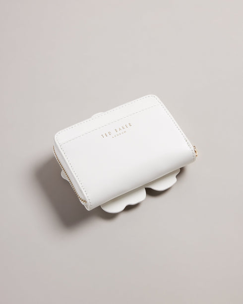 <P>Flower Laser Cut Zip Purse</P>