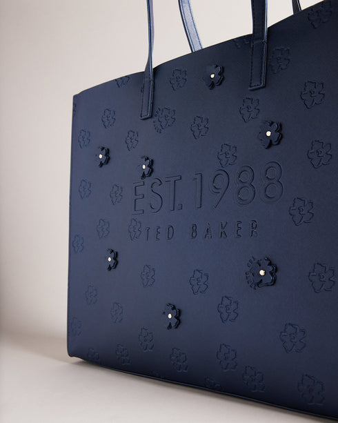 <P>Applique Debossed Floral Ew Icon</P>