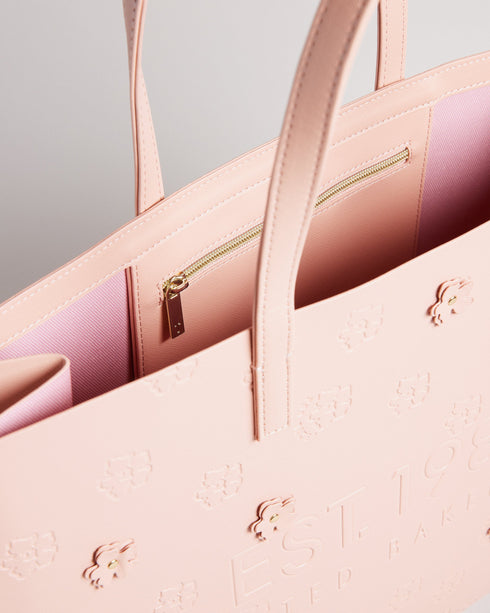 <P>Applique Debossed Floral Ew Icon</P>