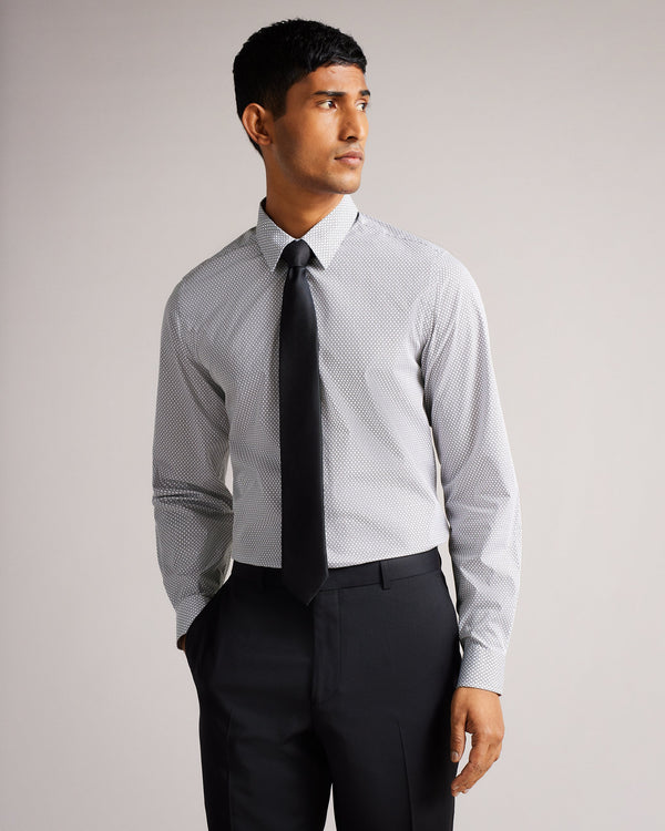 COASTSS-Shirts-With COASTSS, you'll have the perfect shirt for wearing out on the town, or to a group meal, that's sure to add a wow factor to your look. Featuring a geometric print, this can be paired easily with chinos or smart trousers and a pair of boots. Ted Baker menswear collection Shirt Slim fit Long sleeved Small geometric print Classic collar Button fastening Our model is 6'1" / 1.85m and wears a 15.5"- Ted Baker Romania