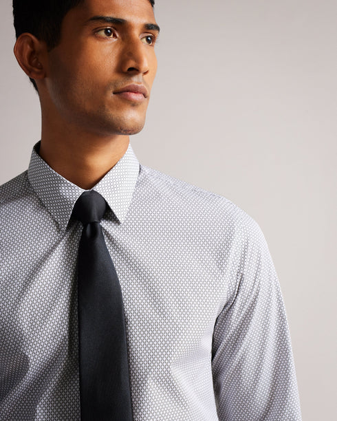 COASTSS-Shirts-With COASTSS, you'll have the perfect shirt for wearing out on the town, or to a group meal, that's sure to add a wow factor to your look. Featuring a geometric print, this can be paired easily with chinos or smart trousers and a pair of boots. Ted Baker menswear collection Shirt Slim fit Long sleeved Small geometric print Classic collar Button fastening Our model is 6'1" / 1.85m and wears a 15.5"- Ted Baker Romania