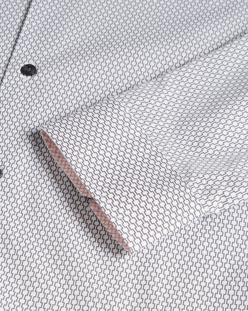 COASTSS-Shirts-With COASTSS, you'll have the perfect shirt for wearing out on the town, or to a group meal, that's sure to add a wow factor to your look. Featuring a geometric print, this can be paired easily with chinos or smart trousers and a pair of boots. Ted Baker menswear collection Shirt Slim fit Long sleeved Small geometric print Classic collar Button fastening Our model is 6'1" / 1.85m and wears a 15.5"- Ted Baker Romania