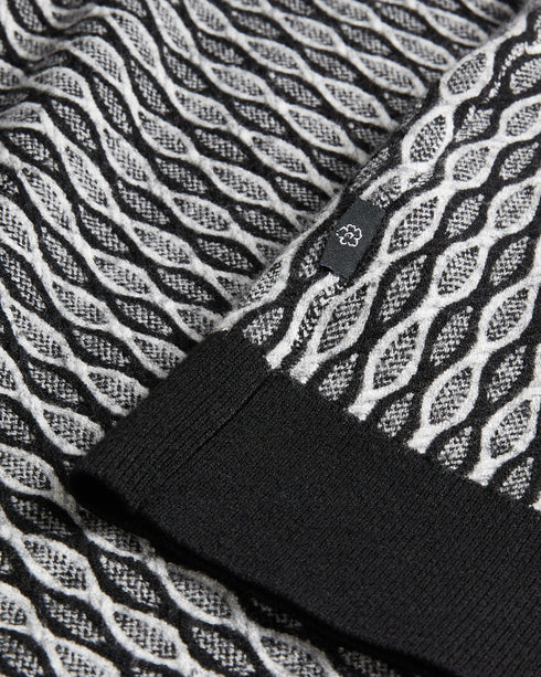 SCHIE-Knitwear-So comfortable you may never want to wear anything else, SCHIE will keep your warm in chilly weather. Featuring a geometric wave print, long sleeves and a casual crew neck, who says you can't have it all? Jumper Long sleeved Crew neck Geometric wave print Ribbed trims Joseph is 6'1" / 1.85m and wears Black in a Ted size 3- Ted Baker Romania