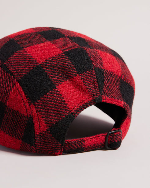 PETTIO-Hats-A classic checked print never goes out of style, and PETTIO looks at good as it feels. Made in a wool blend and featuring a checked check print, it comes with an adjustable fastening for a perfect fit every time. Cap Wool blend Checked print Adjustable fastening Silicon branded patch Ted Baker branded- Ted Baker Romania
