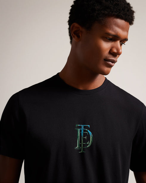 ACHRAM-Tops-Step up your style with ACHRAM. Short sleeves and regular fit means you're ready for any occasion, whether it's an evening on the town or a lazy afternoon at home. Finished with a logo print for a refined touch.The fabric of this product is made of 100% organic cotton. Organic cotton has a proven lower environmental impact than conventional cotton, as it reduces water usage, greenhouse gas emissions, and eliminates the use of harmful chemicals in the farming process. T-shirt 100% cotton Logo pri