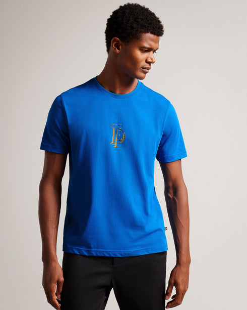 ACHRAM-Tops-Step up your style with ACHRAM. Short sleeves and regular fit means you're ready for any occasion, whether it's an evening on the town or a lazy afternoon at home. Finished with a logo print for a refined touch.The fabric of this product is made of 100% organic cotton. Organic cotton has a proven lower environmental impact than conventional cotton, as it reduces water usage, greenhouse gas emissions, and eliminates the use of harmful chemicals in the farming process. T-shirt 100% cotton Logo pri