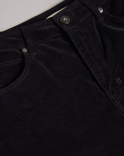 LIVVIAH-Denim-Not your everyday jeans, LIVVIAH are the perfect way to add a bit of intrigue to your wardrobe. Boasting a high waist and skinny fit, these jeans have a velvety finish that takes the meaning of jeans to a whole new level. Skinny jeans Velvet finish High rise Zip and button fastening Belt loops Pockets Chae is 5'9.5" / 1.77m and wears Black in 24"- Ted Baker Romania