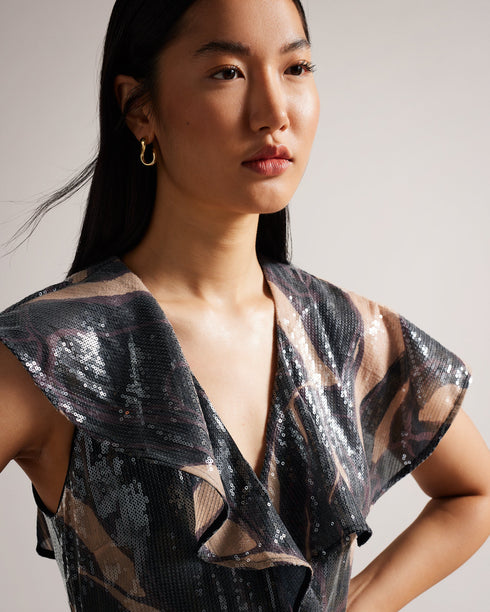 EDENNIE-Trousers-EDENNIE is the jumpsuit to end all jumpsuits. Add barrels of sparkle to your look with this abstract printed piece, complete with all-over sequins. This outfit was made for the dancefloor. Jumpsuit Short sleeved Abstract print All-over sequins Wide leg V-neck Belted waist Chae is 5'9.5" / 1.77m and wears Black in a Ted size 1- Ted Baker Romania