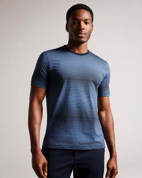 RONETE-Tops-A wardrobe classic, RONETE is taken to another level with its unique geometric spot print. The short sleeves and crew neck keep it relaxed for everything from running errand to catching up with mates at the pub. T-shirt Geometric spot print Short sleeved 100% cotton Crew neck Regular fit Efosa is 6'1.5" / 1.87m and wears Dark Blue in a Ted size 3- Ted Baker Romania
