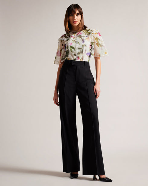 ARELLN-Tops-Our ARELLN top is a lovely addition to your new season wardrobe. Wide short sleeves and lace give it a vintage feel, while the scattered bouquet print is sure to get you noticed. Mesh top Lined Scattered bouquet print High neck Scalloped lace trims Wide short sleeves Button fastening with keyhole cut-out Julia is 5'10" / 1.78m and wears White in a Ted size 1- Ted Baker Romania