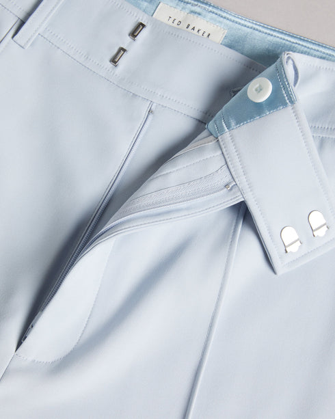 HILDIAT-Trousers-Elevate your office wardrobe with these chic wide-leg trousers. HILDIAT's high-rise waist with a zip and hook fastening creates a flattering silhouette, while the pockets add a practical touch. With their versatile design, these trousers are a must-have for your workwear collection. Trousers Wide leg Belt loops High rise Zip and hook fastening Pockets- Ted Baker Romania