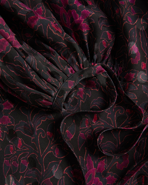 MERLISA-Dresses-A dependable dress is the cornerstone of any woman's wardrobe, and MERLISA delivers. This feminine A-line midi has a floaty silhouette and a bow tied back that adds a touch of feminine charm. Effortlessly gorgeous, it'll elevate your wardrobe like no other. Midaxi dress Floral print Long voluminous sleeves Crew neck A-line Zip and button fastening Bow tied back Anna is 5'10" / 1.77m and wears Black in a Ted size 1- Ted Baker Romania