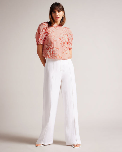 MELIIHA-Tops-Fashion-forward and utterly feminine, MELIIHA is a trusty addition to your wardrobe. Tied up in a bow at the back and floral all over, this boxy top has you covered for days in the park, boozy brunches and dinner dates. Boxy fit top Short puff sleeves Tie up back with cut-out Floral print Crew neck Julia is 5'10" / 1.78m and wears Coral in a Ted size 1- Ted Baker Romania