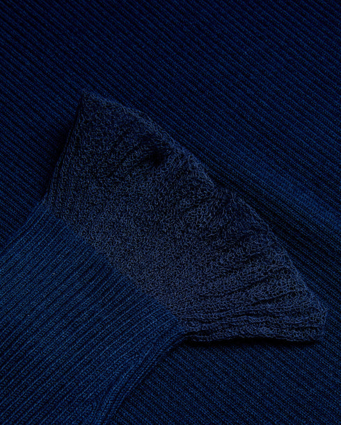 DVANA-Knitwear-For a frilling addition to your smart-casual wardrobe, add DVANA to your style repertoire. Not any ordinary knit, this ribbed jumper is given a little extra in the form of a frill detailing on the neckline and sleeves. Fitted jumper Cashmere blend High neck Long sleeves Frilled trims Ribbed knit- Ted Baker Romania