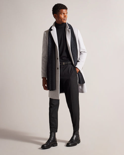 JAKOBE-Boots-Step up your footwear game with our JAKOBE leather boots. Crafted from top grain leather, these boots boast a lace fastening with eye-catching two-tone laces that add a touch of unique charm. The laser-cut brogue details provide a dash of classic style, while the heel pull tab ensures easy on-and-off. Leather boots Top grain leather Lace fastening Two-tone laces Laser cut brogue details Heel pull tab Vulcanised rubber sole- Ted Baker Romania