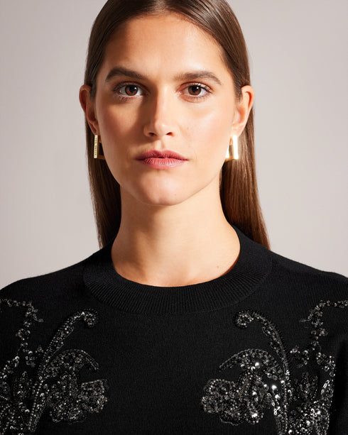 HAZLIE-Knitwear-HAZLIE offers a blend of comfort and elegance that's perfect for your everyday wardrobe. A round neck and drop shoulders create a relaxed silhouette, that's ideal for staying cosy and looking effortlessly chic. Jumper Round neck Long sleeves Drop shoulders Embroidered floral design- Ted Baker Romania