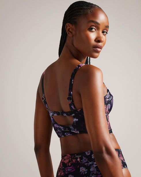 AJANTAH-Swimwear-Featuring a floral print and decorative button front, the AJANTAH bikini top boasts a flattering silhouette that's sure to turn heads. The back cut-out and adjustable straps offer comfort and versatility for all your coastal adventures. Longline bikini top Balconette cups Floral print Decorative buttons Contrast piping Adjustable straps Hook fastening Back cut-out Metal branded plaque- Ted Baker Romania