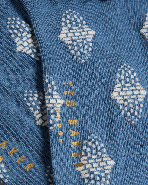 DRENCHD-Socks-Treat your feet to DRENCHD. In a versatile crew length with a geometric jacquard pattern, this cotton rich pair adds dimension to any look. Crew socks Cotton blend Jacquard geometric print Metallic logo detail Cuffed ankle- Ted Baker Romania