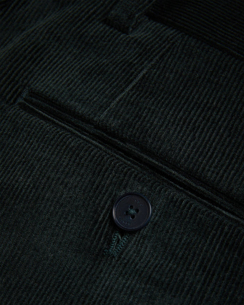 DURHAMT-Trousers-Go bold with DURHAMT. Crafted from Italian cotton, these corduroy trousers offer comfort and style in one. They have pockets for your essentials and kick tape on the hem for added durability. Corduroy trousers Slim fit Italian cotton Pockets Kick tape on hem Zip fastening with hook and bar Matching jacket: DURHAMJ- Ted Baker Romania