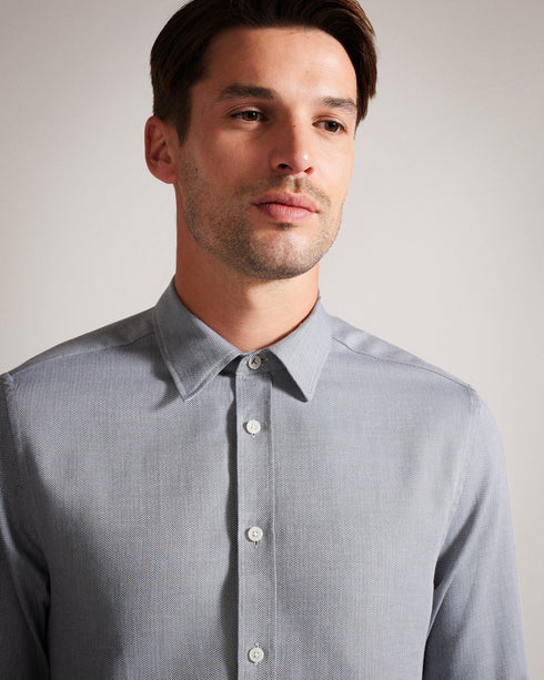 CROTONE-Shirts-Crafted from high-quality cotton, CROTONE offers both comfort and style. With its classic silhouette and ever-loved herringbone texture, it exudes sophistication. The button fastening and buttoned sleeve cuffs add a polished touch to this wardrobe staple. Cotton shirt Long sleeves Button fastening Classic collar Buttoned sleeve cuffs- Ted Baker Romania