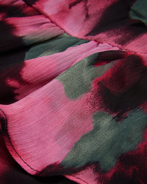 GRAYDA-Dresses-Unleash your inner flower child with GRAYDA. The long blouson sleeves and self-tie crew neck add an extra touch of bohemian flair, while the keyhole cut-out offers a romantic detail. With a convenient zip fastening and sheer sleeves, this dress effortlessly combines style and comfort. Mini dress A-line silhouette Petal print Long blouson sleeves Self tie crew neck Keyhole cut-out Zip fastening Sheer sleeves- Ted Baker Romania