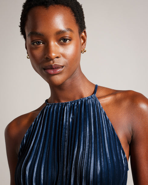 KASSIAH-Dresses-Add a swish to your step with KASSIAH. Cut from luxurious velvet in a flowing silhouette that cinches at the waist, this dazzling dress demands attention. Velvet midaxi dress Pleated texture Halter neck Sleeveless Slim self tie belt with metal tips Belt loops Length: 126cm Silvia is 5'11" / 1.8m and wears Navy in a Ted size 1- Ted Baker Romania