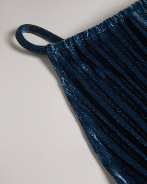 KASSIAH-Dresses-Add a swish to your step with KASSIAH. Cut from luxurious velvet in a flowing silhouette that cinches at the waist, this dazzling dress demands attention. Velvet midaxi dress Pleated texture Halter neck Sleeveless Slim self tie belt with metal tips Belt loops Length: 126cm Silvia is 5'11" / 1.8m and wears Navy in a Ted size 1- Ted Baker Romania