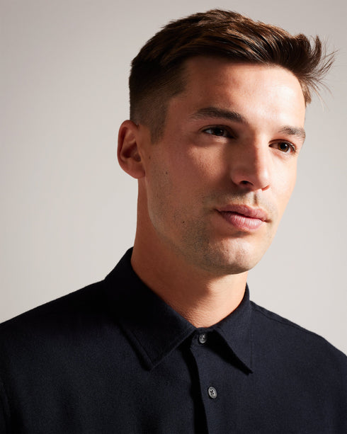 NARNI-Shirts-Crafted from lightweight twill, the NARNI shirt is ideal for chilly days. With long sleeves and a classic collar, you'll exude timeless charm, and the button fastening adds that touch of practicality to your everyday rotation. Flannel shirt Lightweight twill Long sleeves Classic collar Button fastening- Ted Baker Romania