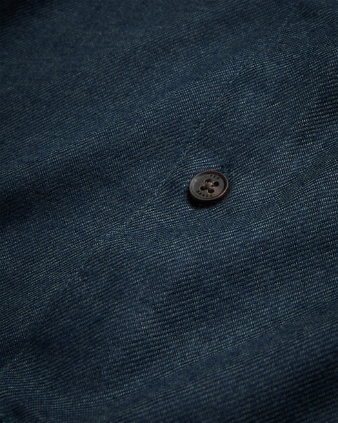 NARNI-Shirts-Crafted from lightweight twill, the NARNI shirt is ideal for chilly days. With long sleeves and a classic collar, you'll exude timeless charm, and the button fastening adds that touch of practicality to your everyday rotation. Flannel shirt Lightweight twill Long sleeves Classic collar Button fastening- Ted Baker Romania